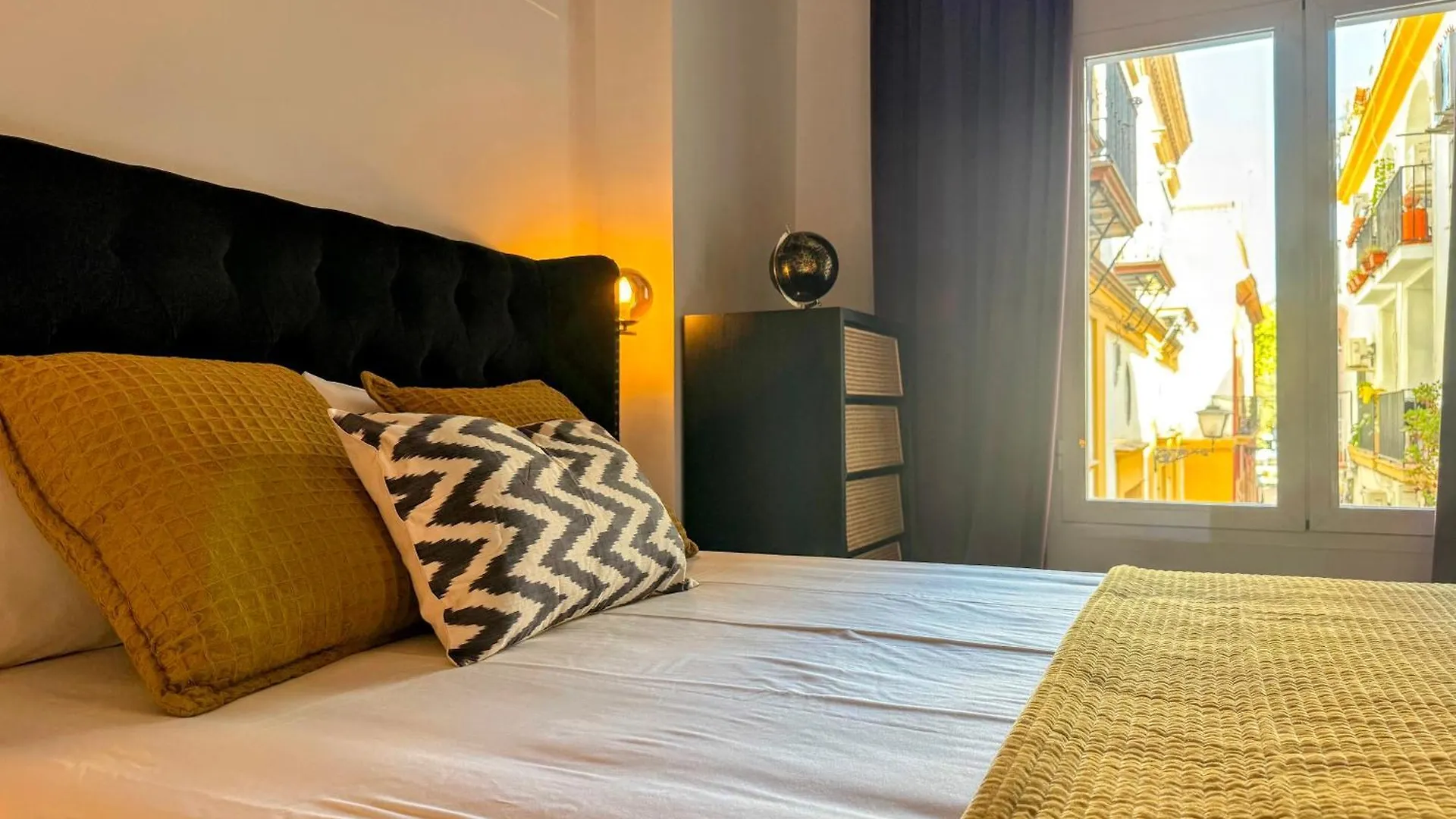 Misterhost Loft Alameda Apartment Seville